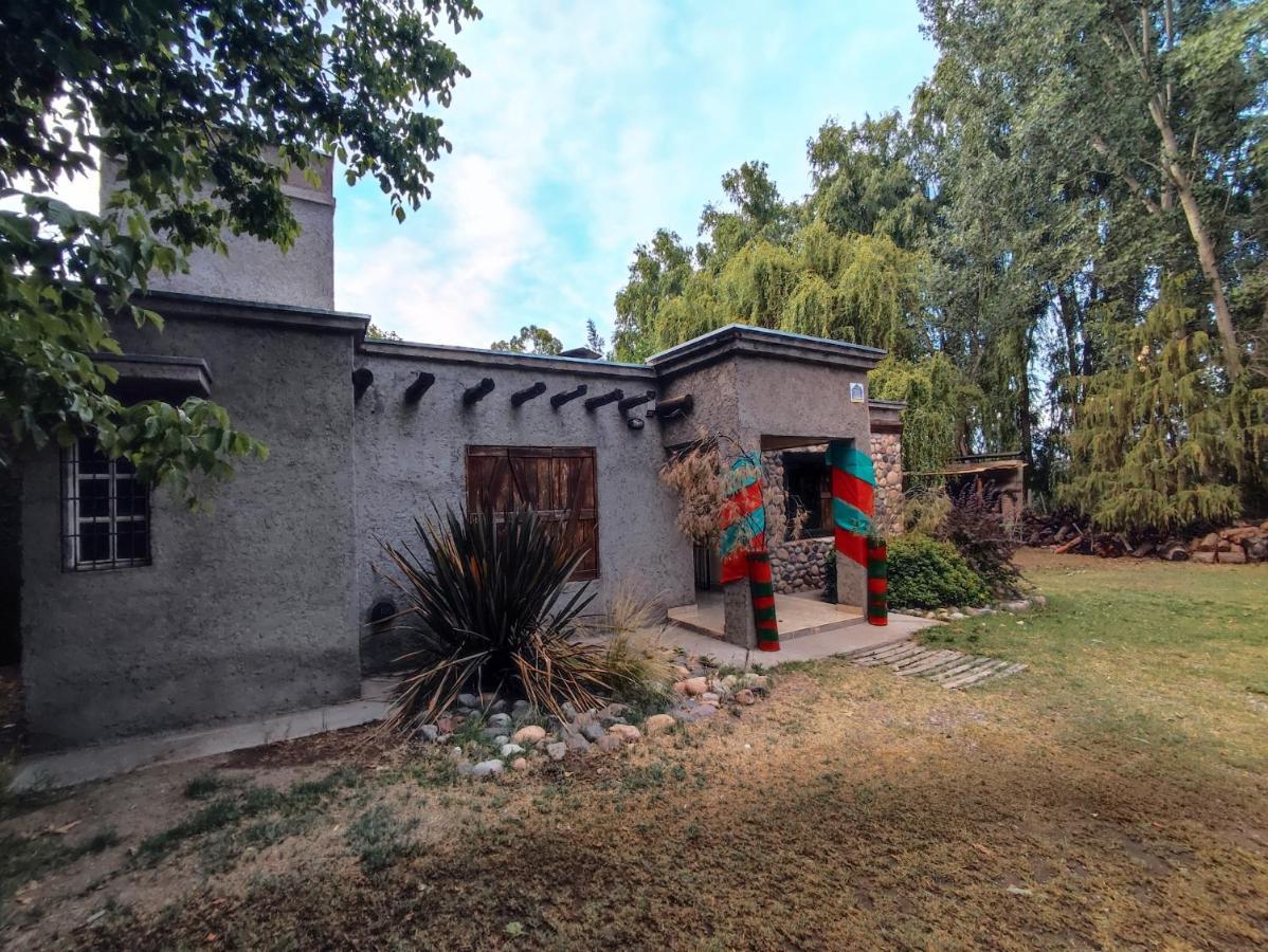 Casa De Campo De Piedra Tunuyán Exteriör bild